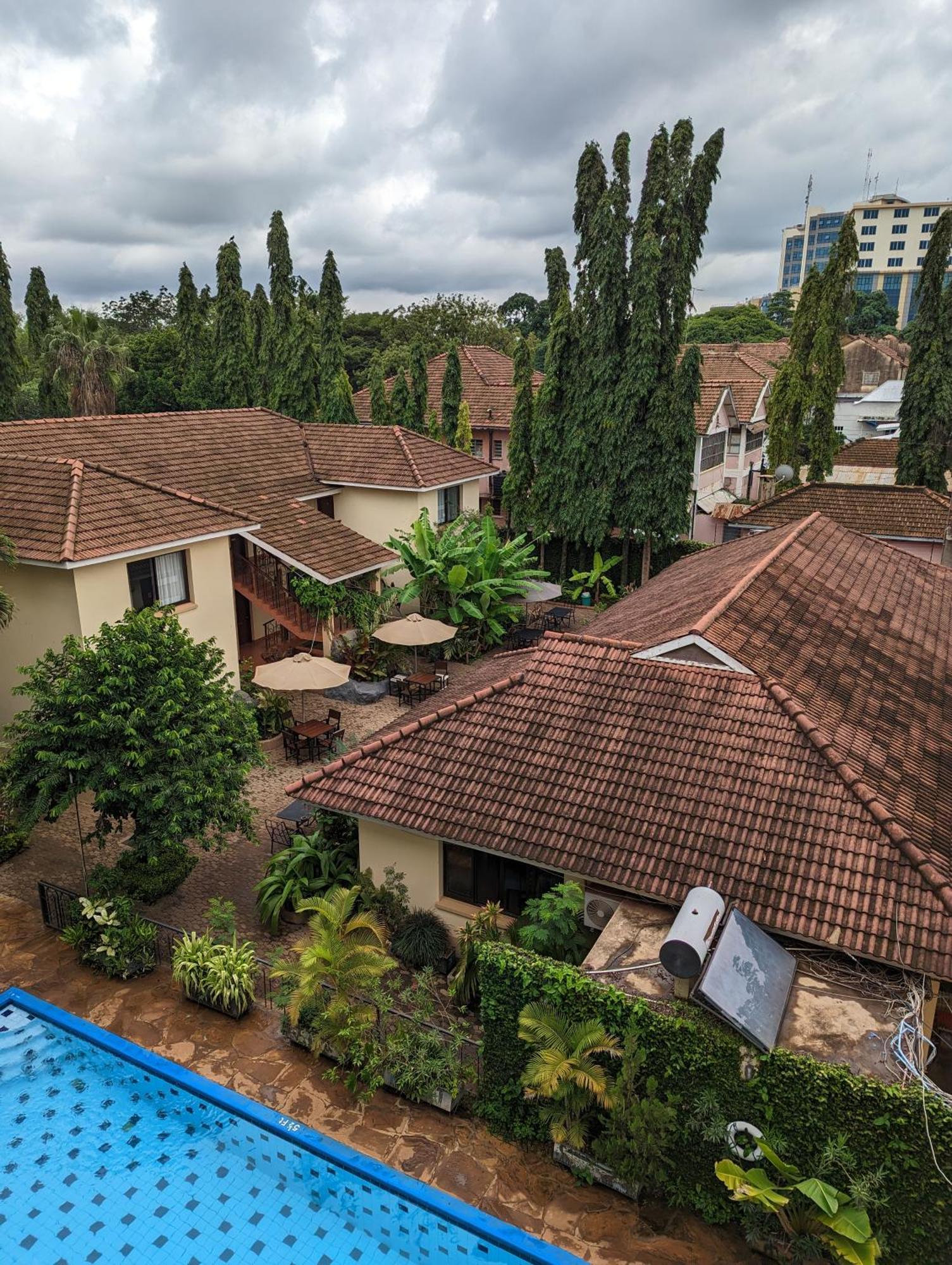 Parkview Inn Moshi Ngoại thất bức ảnh