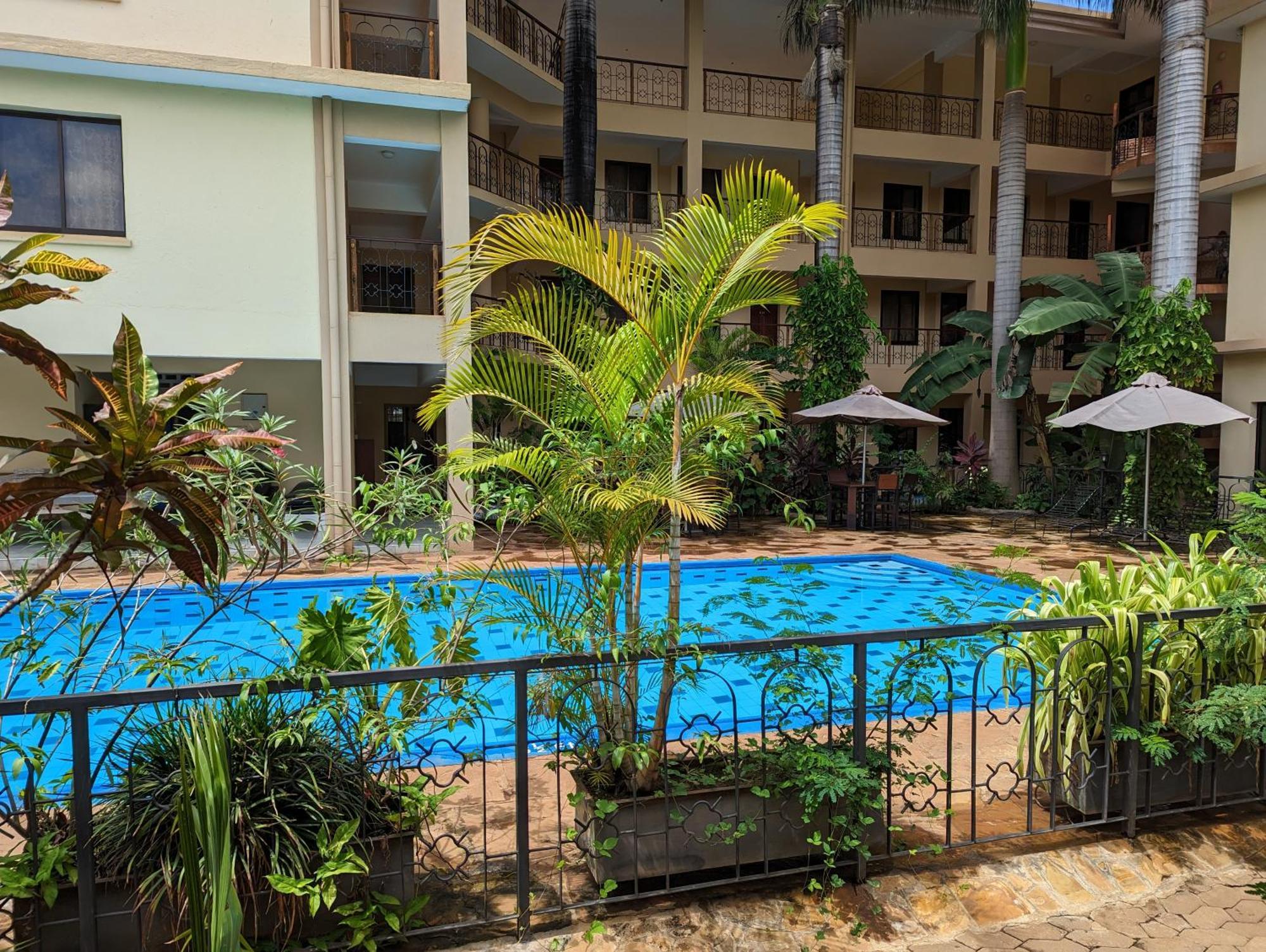 Parkview Inn Moshi Ngoại thất bức ảnh