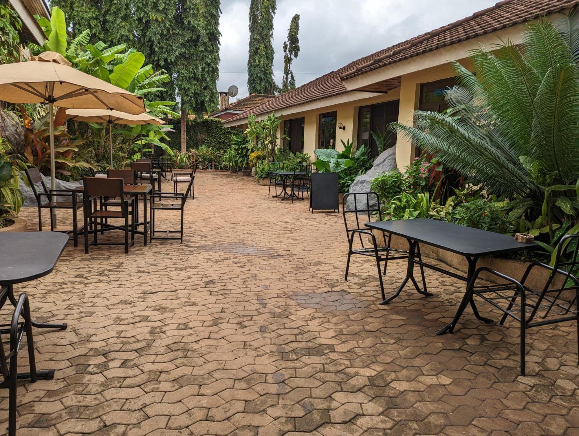Parkview Inn Moshi Ngoại thất bức ảnh