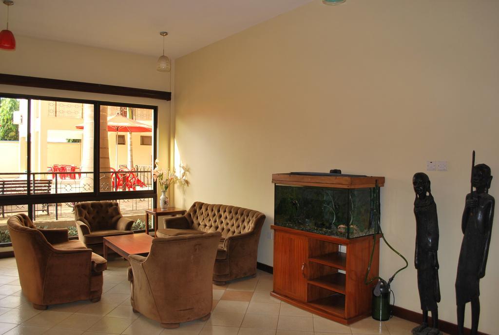 Parkview Inn Moshi Ngoại thất bức ảnh
