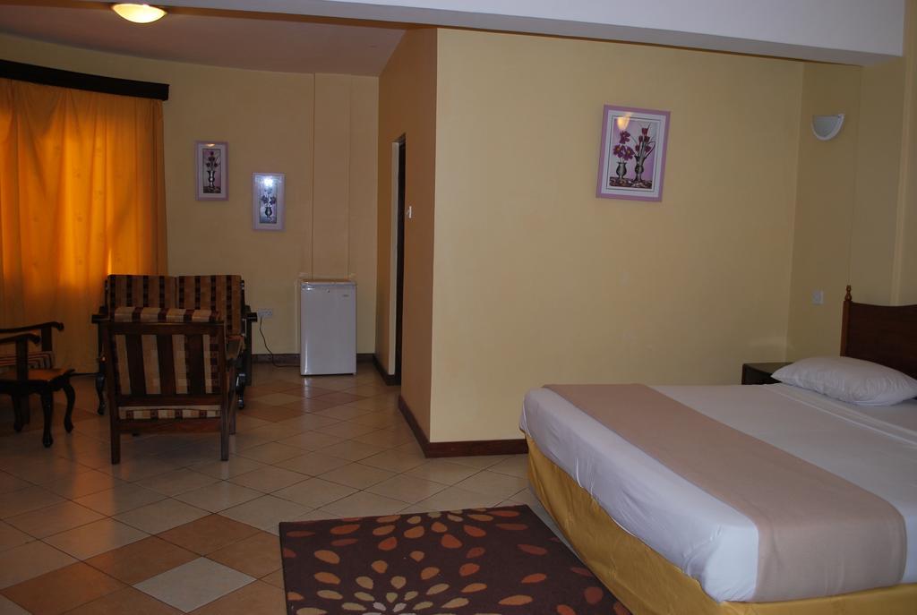 Parkview Inn Moshi Phòng bức ảnh