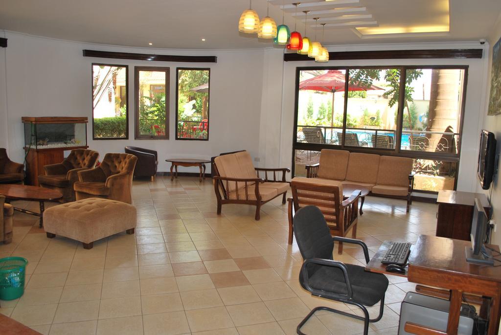 Parkview Inn Moshi Ngoại thất bức ảnh